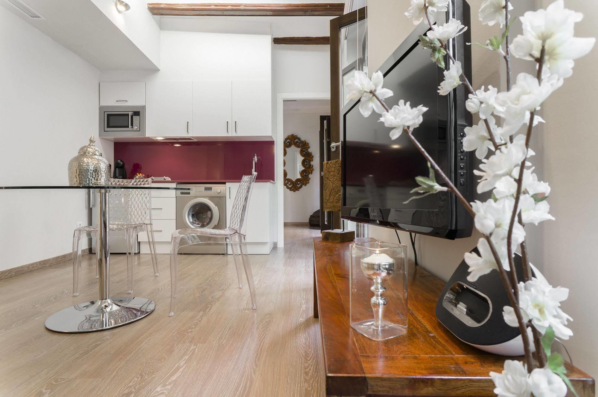 Kirei Apartment Sombrereria Valensiya Dış mekan fotoğraf