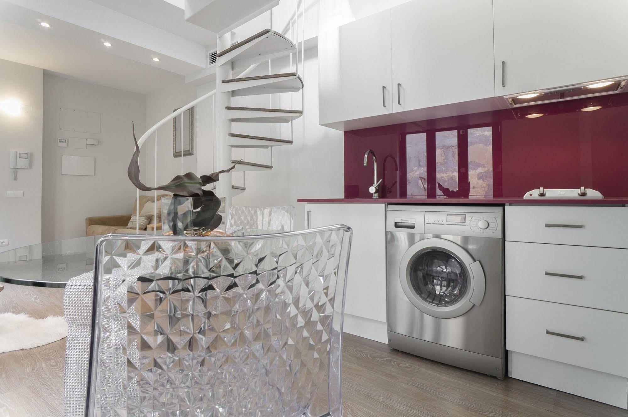 Kirei Apartment Sombrereria Valensiya Dış mekan fotoğraf