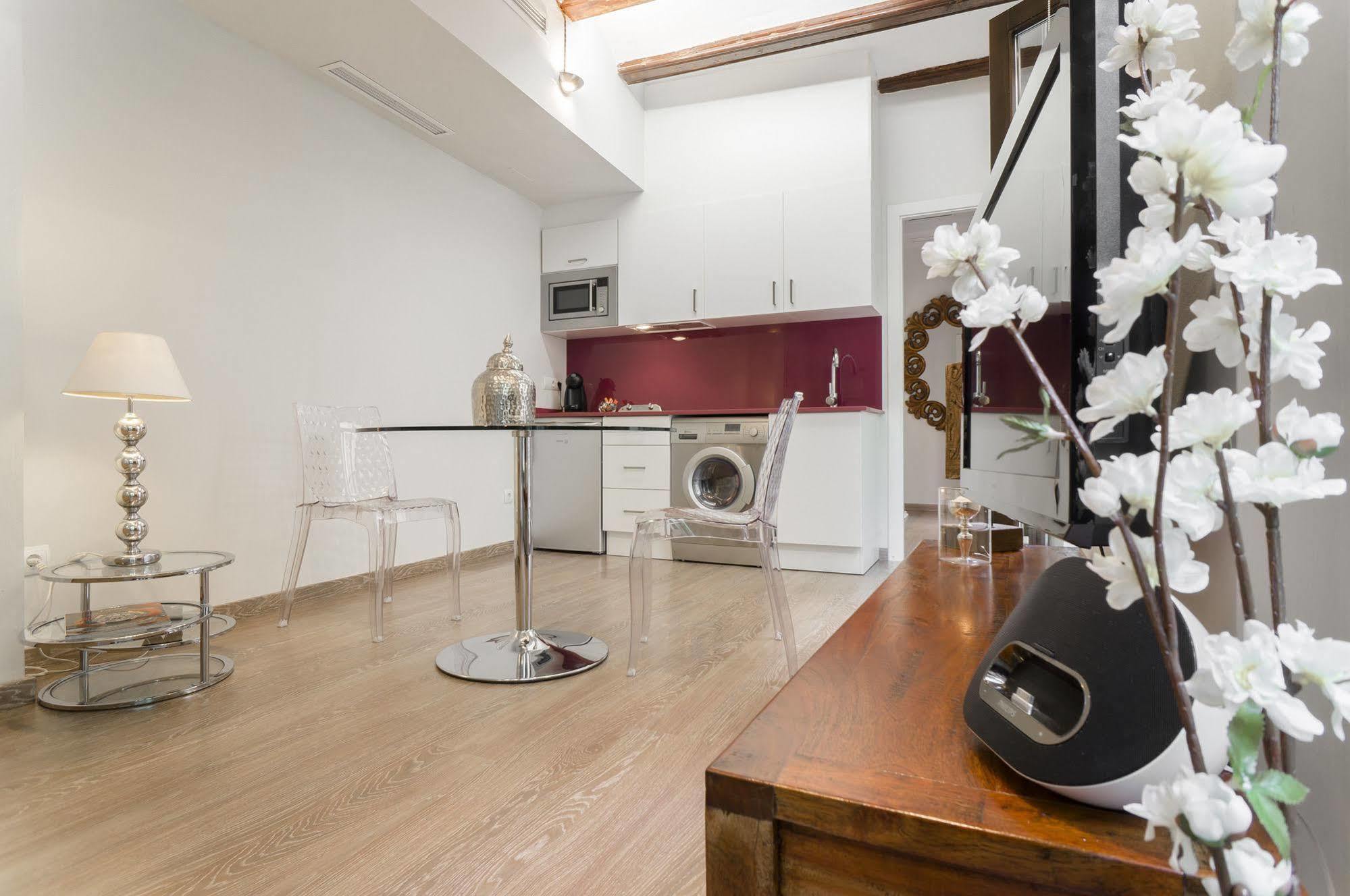 Kirei Apartment Sombrereria Valensiya Dış mekan fotoğraf